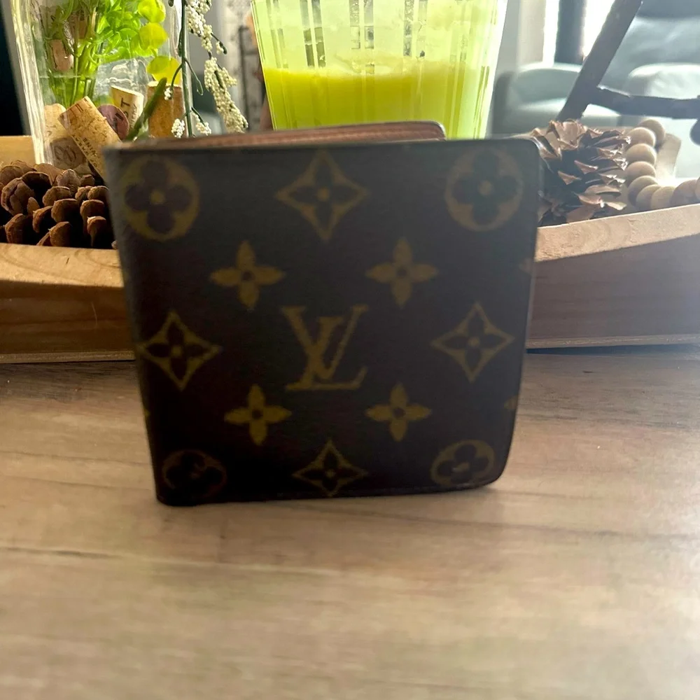Louis Vuitton, men's monogram, bifold, wallet, vintage